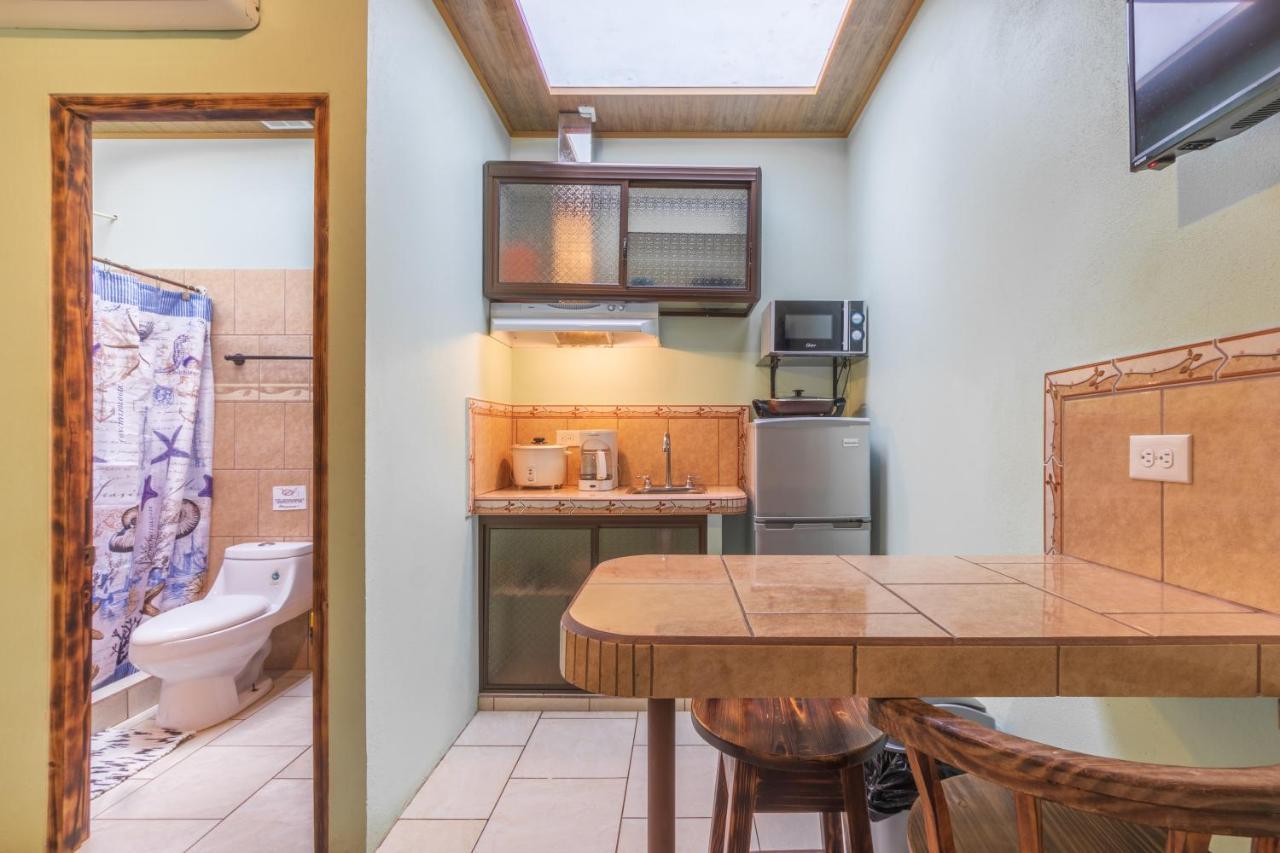 Hotel Cabinas El Tecal 2*