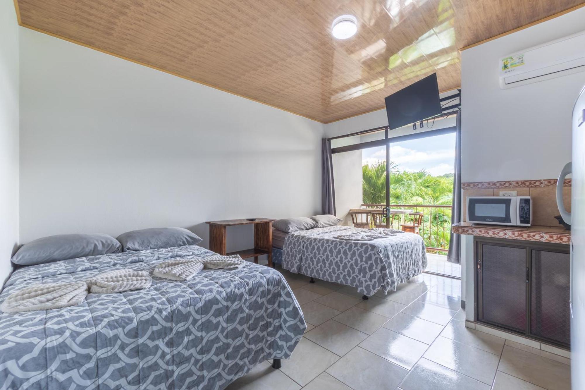 Hotel Cabinas El Tecal 2* Uvita